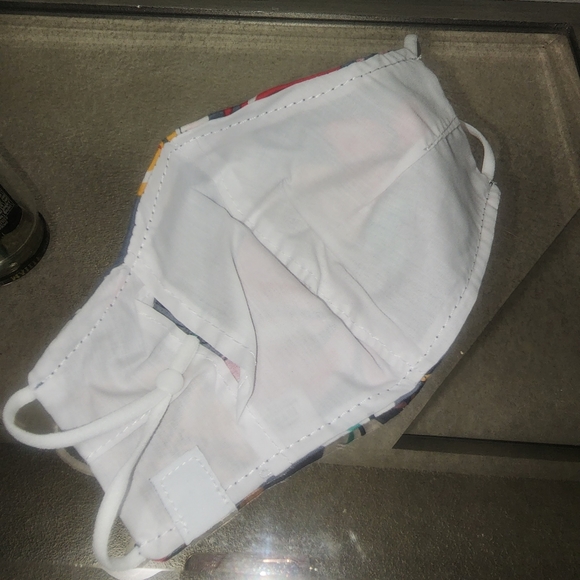 VERA BRADLEY COASTAL PARADISE FITTED FACE MASK            c - Picture 5 of 6